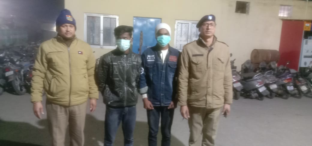 दो नाबालिक लड़कियों को कर लिया अगवा, पुलिस ने 5 घंटे के भीतर पकड़े आरोपी