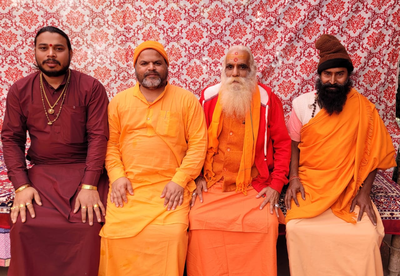 श्री पूर्ण प्रकाश ओंकार आश्रम का संतो ने किया उद्घाटन एवं शिव पंचायतन मंदिर में मूर्तियों की हुई प्राण प्रतिष्ठा