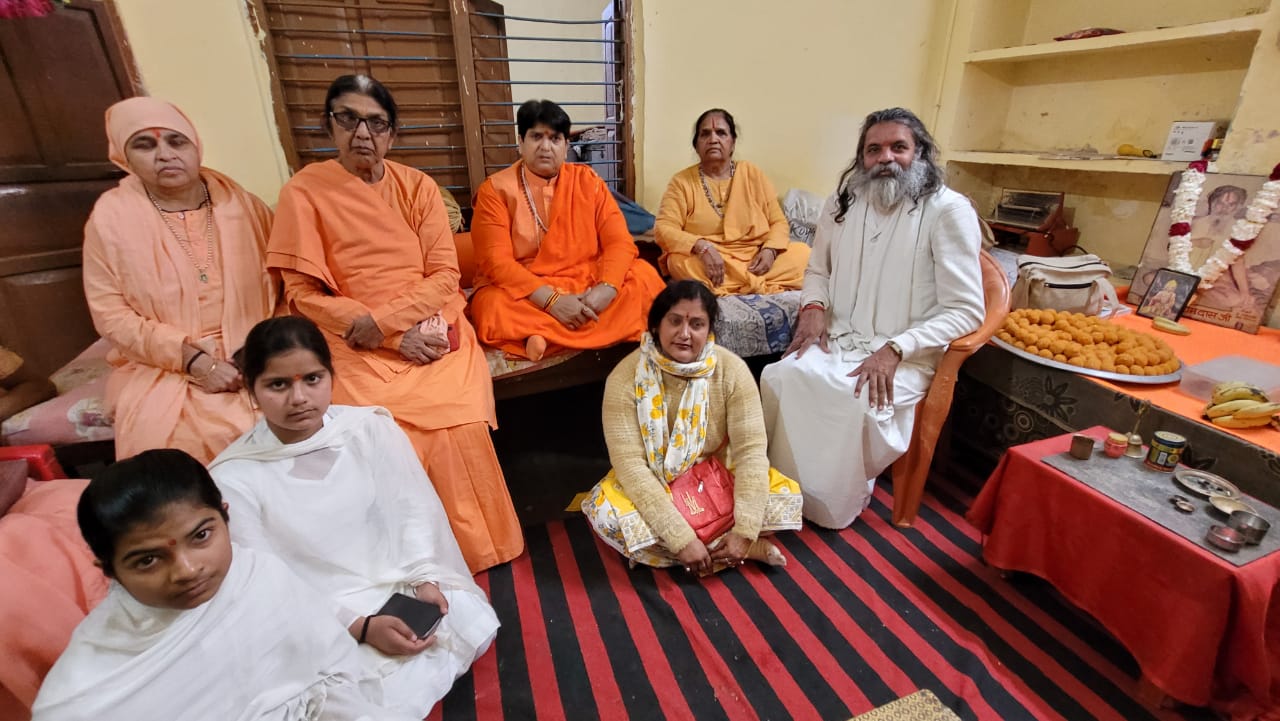सिद्ध बली हनुमान मंदिर में वार्षिक समारोह संपन्न, साकेत वासी पीतांबरी दास को संत समाज ने दी श्रद्धांजलि