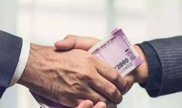 120000 की रिश्वत लेते मंडी सचिव गिरफ्तार, विजिलेंस की कार्रवाई