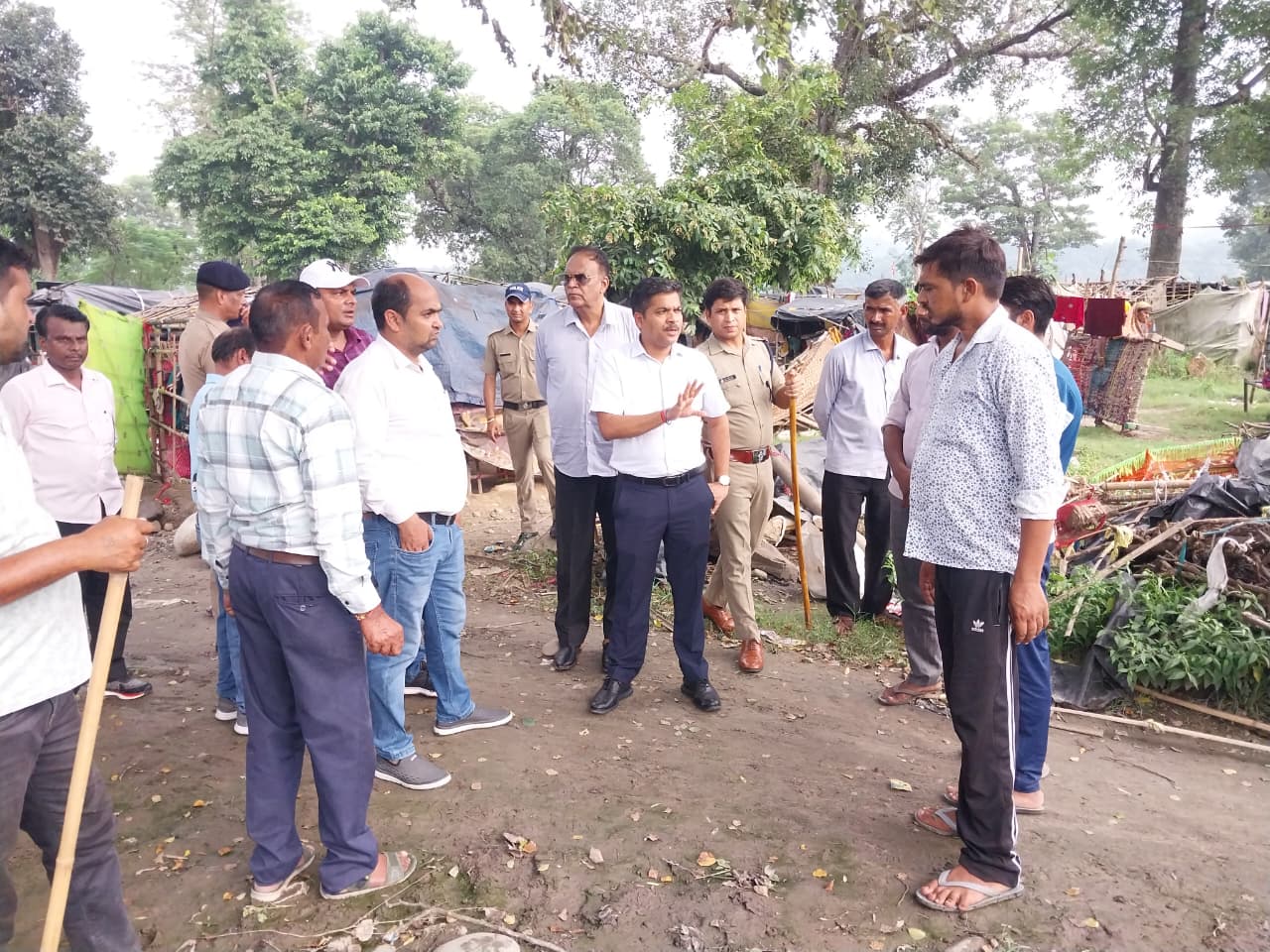 कुंभ मेला क्षेत्र से हटाया गया अतिक्रमण